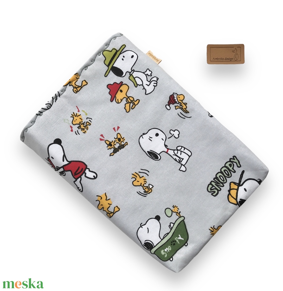 Snoopy kutya és barátai mintás KÖNYVTOK akár gombos zárral - Artiroka design - könyv & zene - könyvtok - Meska.hu