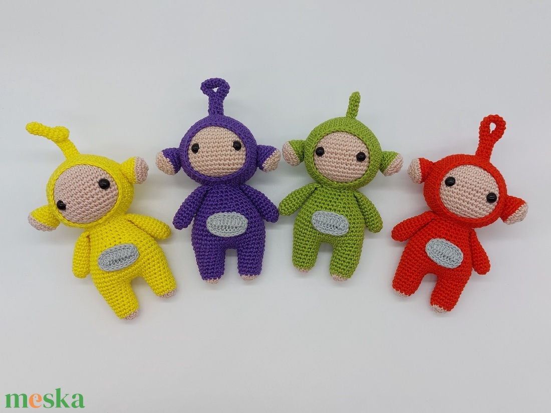 Piros kis amigurumi figura - játék & sport - plüssállat & játékfigura - más figura - Meska.hu