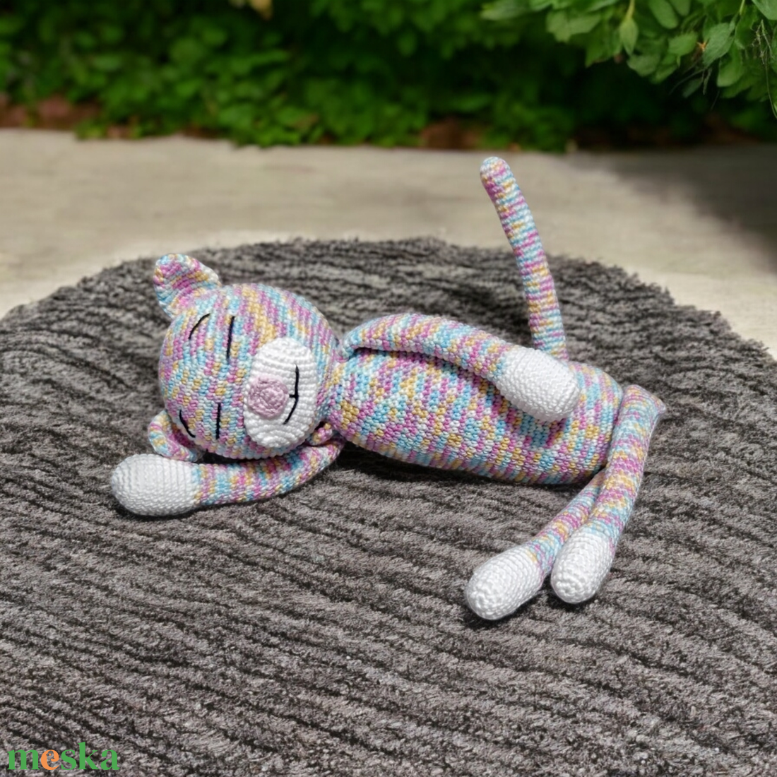 Tarka cica amigurumi technikával horgolt  - játék & sport - plüssállat & játékfigura - cica - Meska.hu