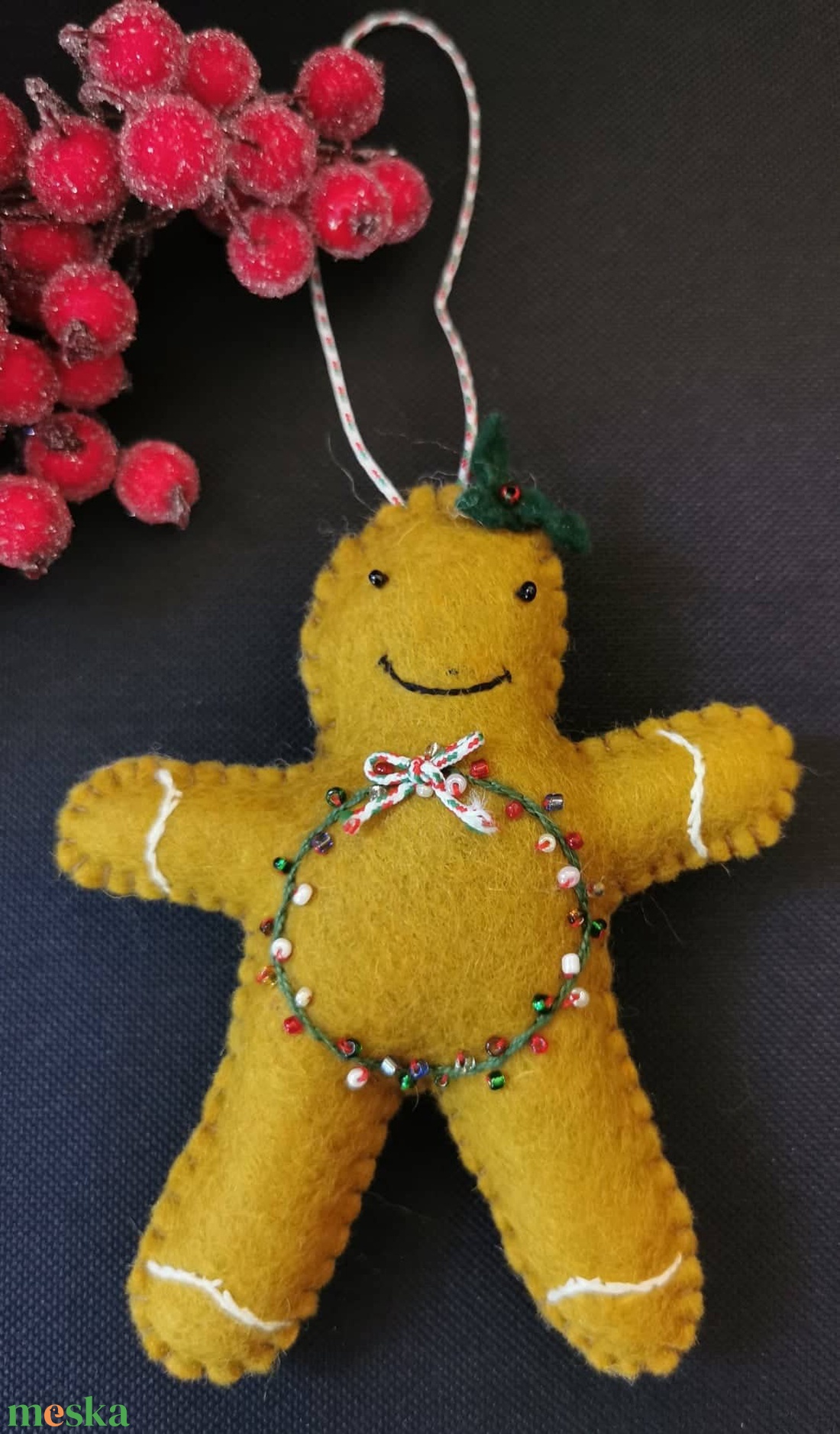 MÉZESKALÁCSEMBERKE/SÜTIEMBERKE/MÉZI/GINGERBREAD természetes anyagokból (gyapjúfilc,gyapjú),karácsonyfadísz,dekoráció - karácsony - karácsonyi lakásdekoráció - karácsonyfadíszek - Meska.hu