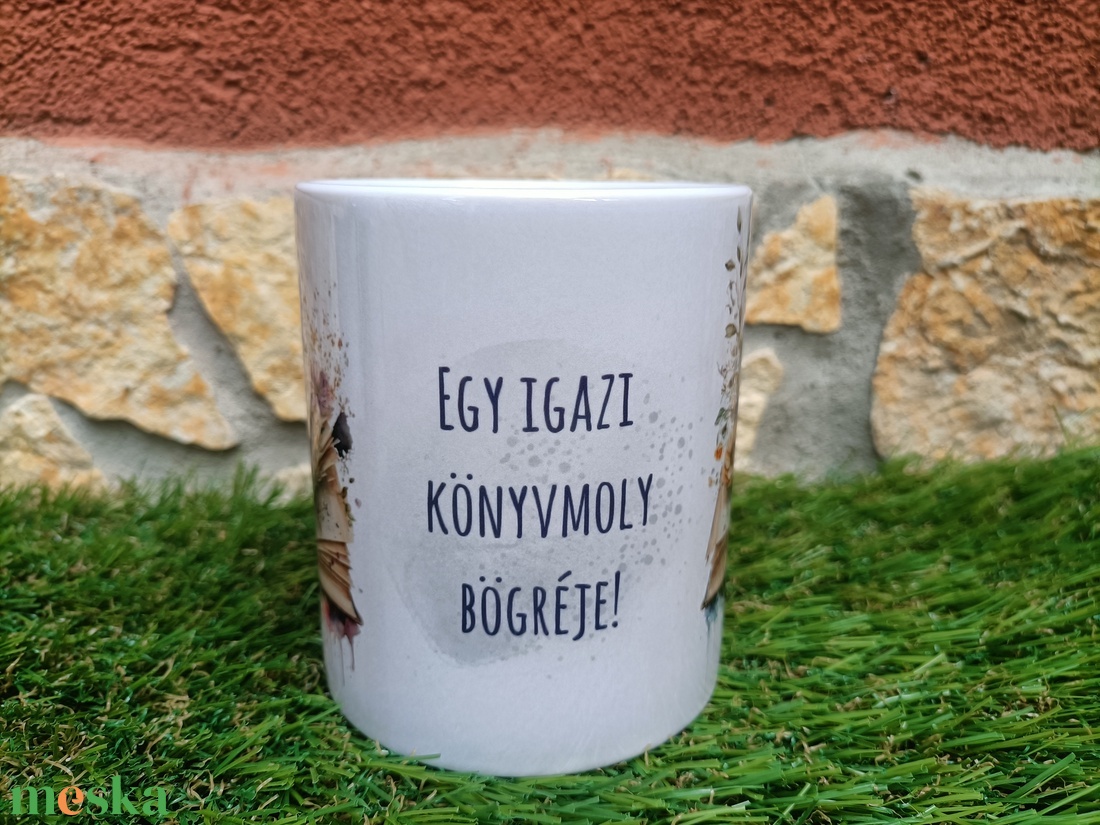 Könyvmoly bögre - Olvasni vágyóknak  - otthon & életmód - konyhafelszerelés, tálalás - tálalás - bögre & csésze - Meska.hu