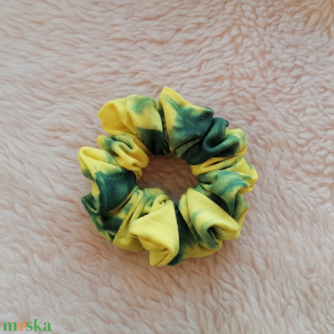 Batikolt scrunchie - textil hajgumi - ruha & divat - hajdísz & hajcsat - hajgumi - Meska.hu