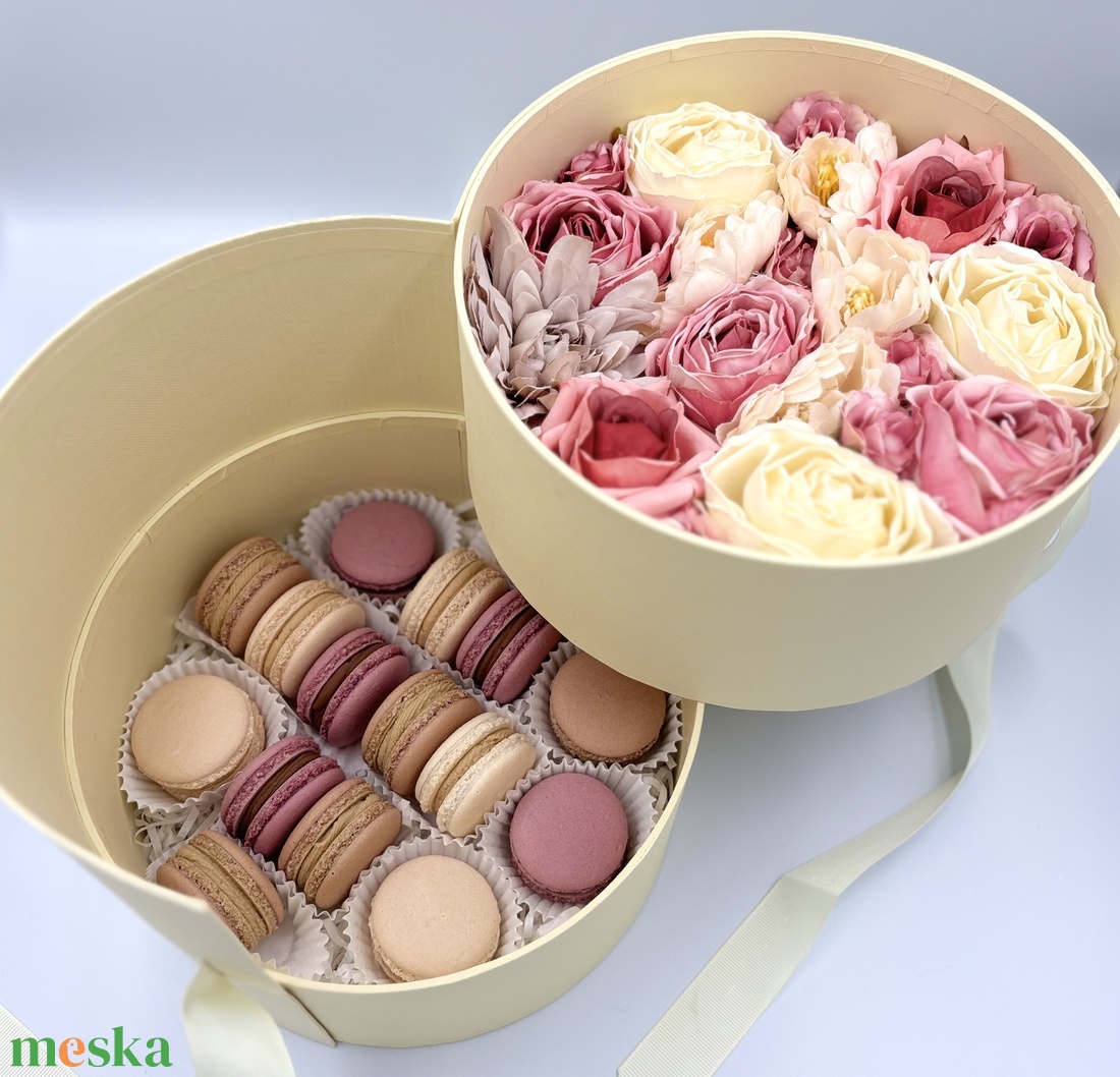 Virágos MACARON box  - élelmiszer - édesség - Meska.hu