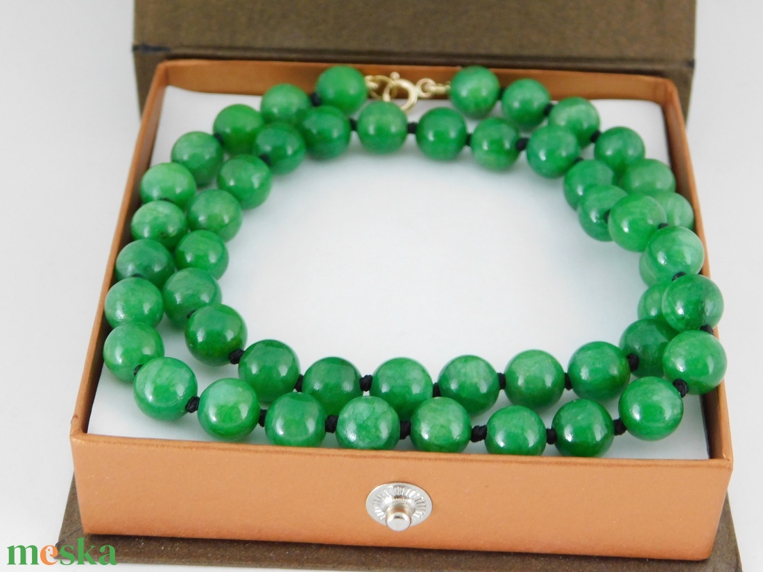 14 K Arany Jade Nyaklánc, 8.5 mm-es Kövekkel - ékszer - nyaklánc - medál nélküli nyaklánc - Meska.hu