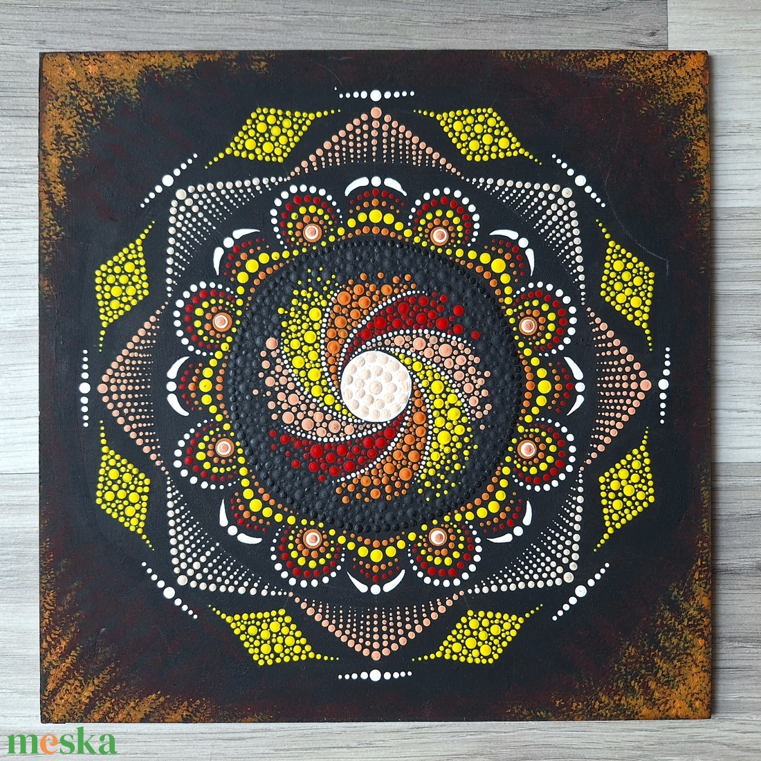 Pontozott mandala - sárga, narancs, vörös - otthon & lakás - dekoráció - spiritualitás - mandala - Meska.hu