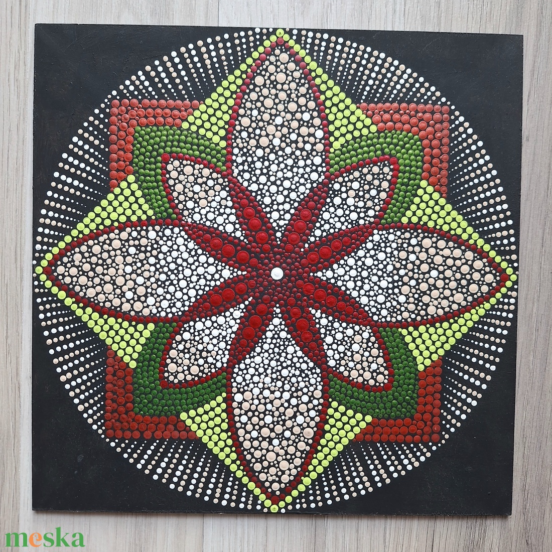 Pontozott mandala - Bordó, fehér, zöld - otthon & életmód - dekoráció - spiritualitás - mandala - Meska.hu