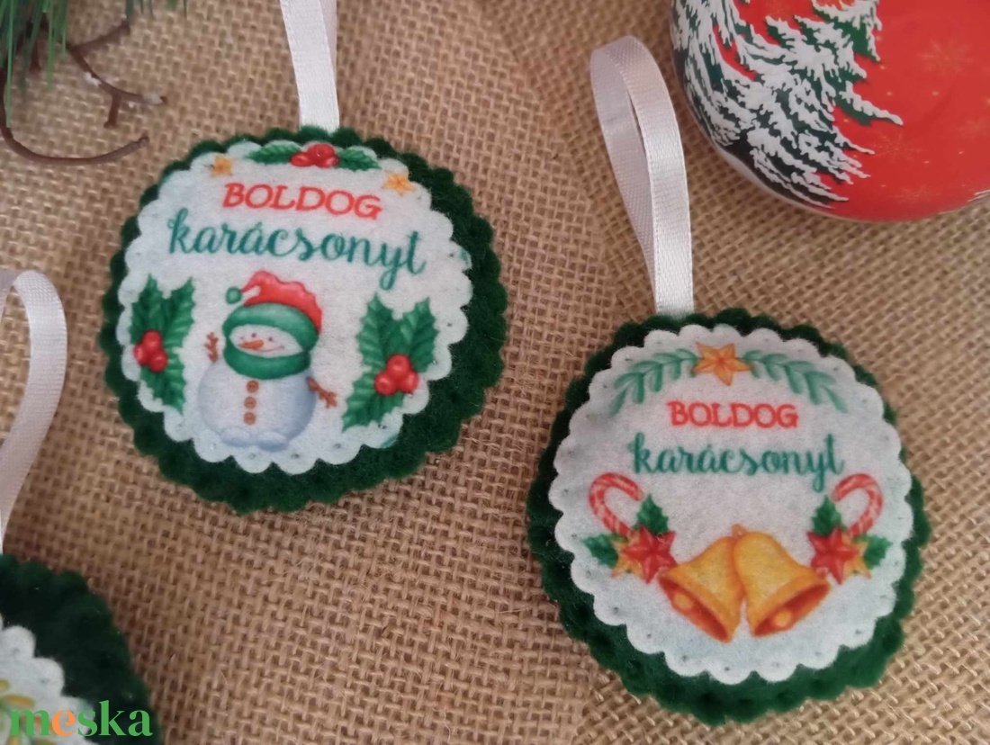 Karácsonyi mintás díszek - táska & tok - kulcstartó & táskadísz - táskadísz - Meska.hu