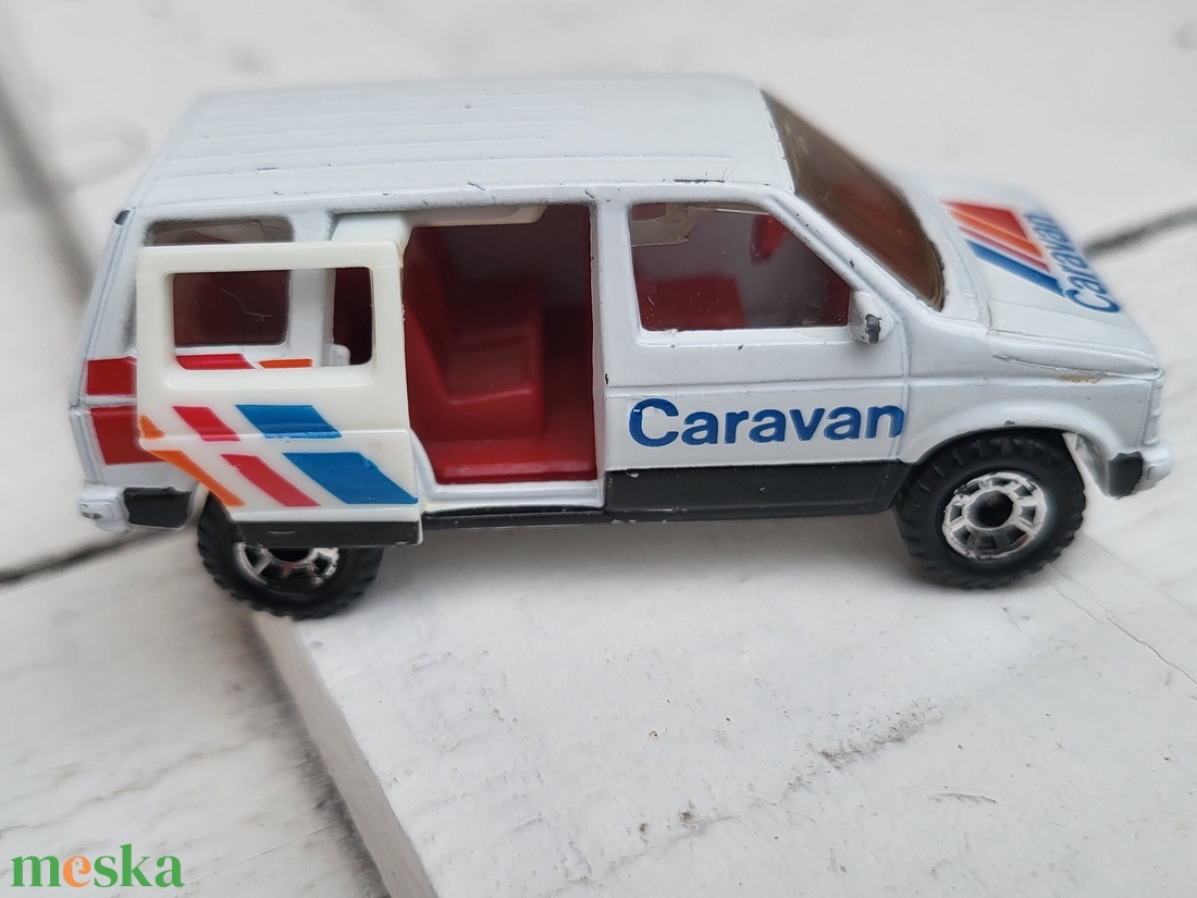 Matchbox_Dodge Caravan, 1964-es évjárat - játék & sport - kisautók, járművek - játékautó - Meska.hu