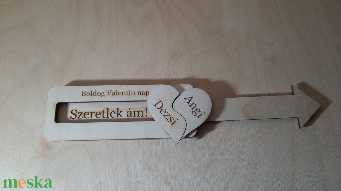 Két fél szív eggyé válik. Nem csak Valentin napra. - játék & sport - keresztelőajándékok - Meska.hu