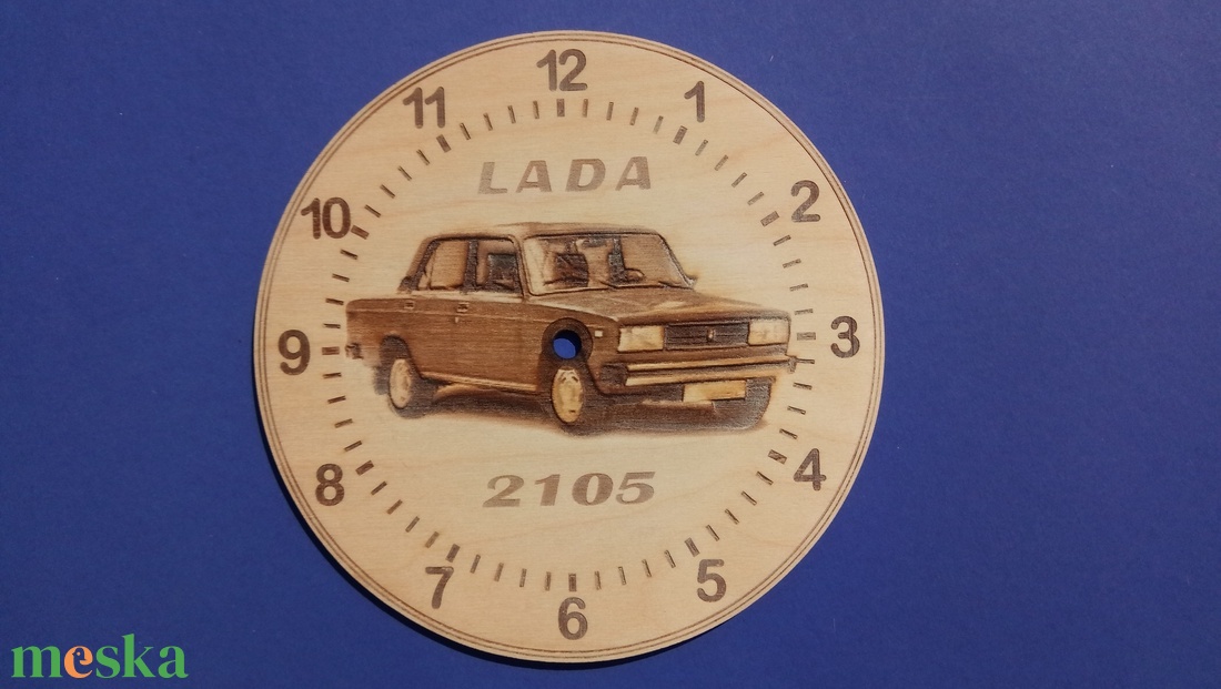 LADA 2105 mintás falióra. Ladás óra. - otthon & életmód - dekoráció - fali és függő dekoráció - falióra & óra - Meska.hu