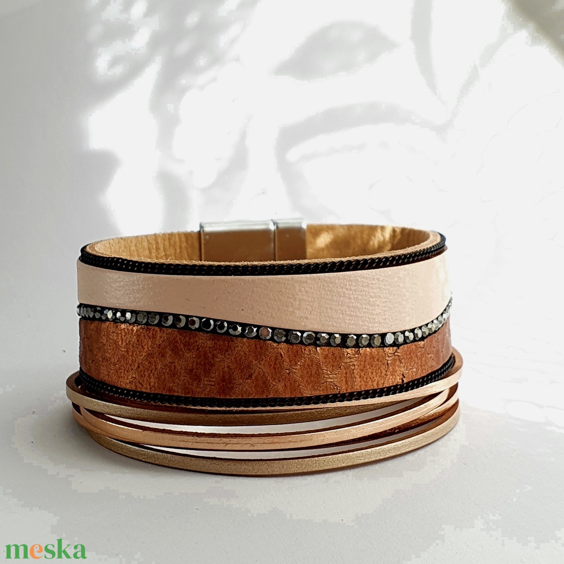 Cuff női karkötö beige- oarany - ékszer - karkötő - karperec - Meska.hu