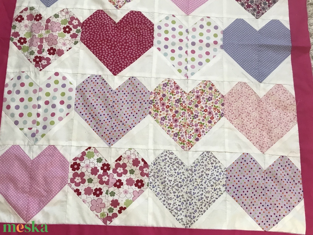 Patchwork falvédő, takaró rózsaszín-türkiz szivecskés - otthon & életmód - lakástextil - falvédő - Meska.hu