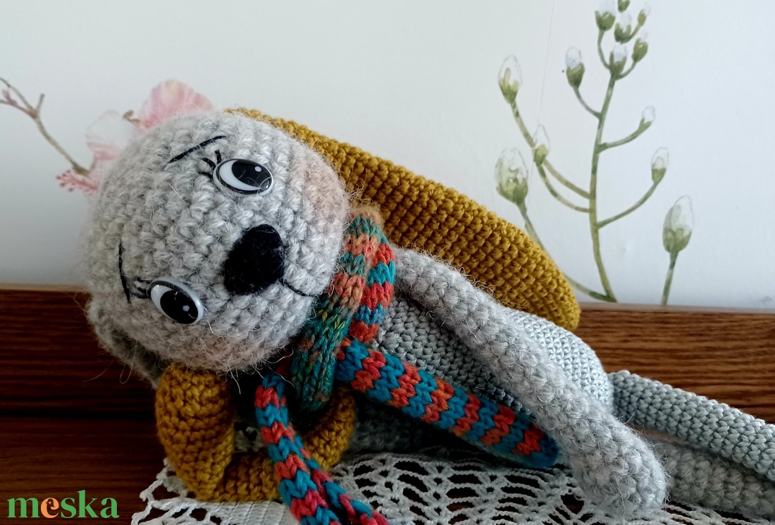 Nagy amigurumi nyuszi sállal - játék & sport - plüssállat & játékfigura - más figura - Meska.hu