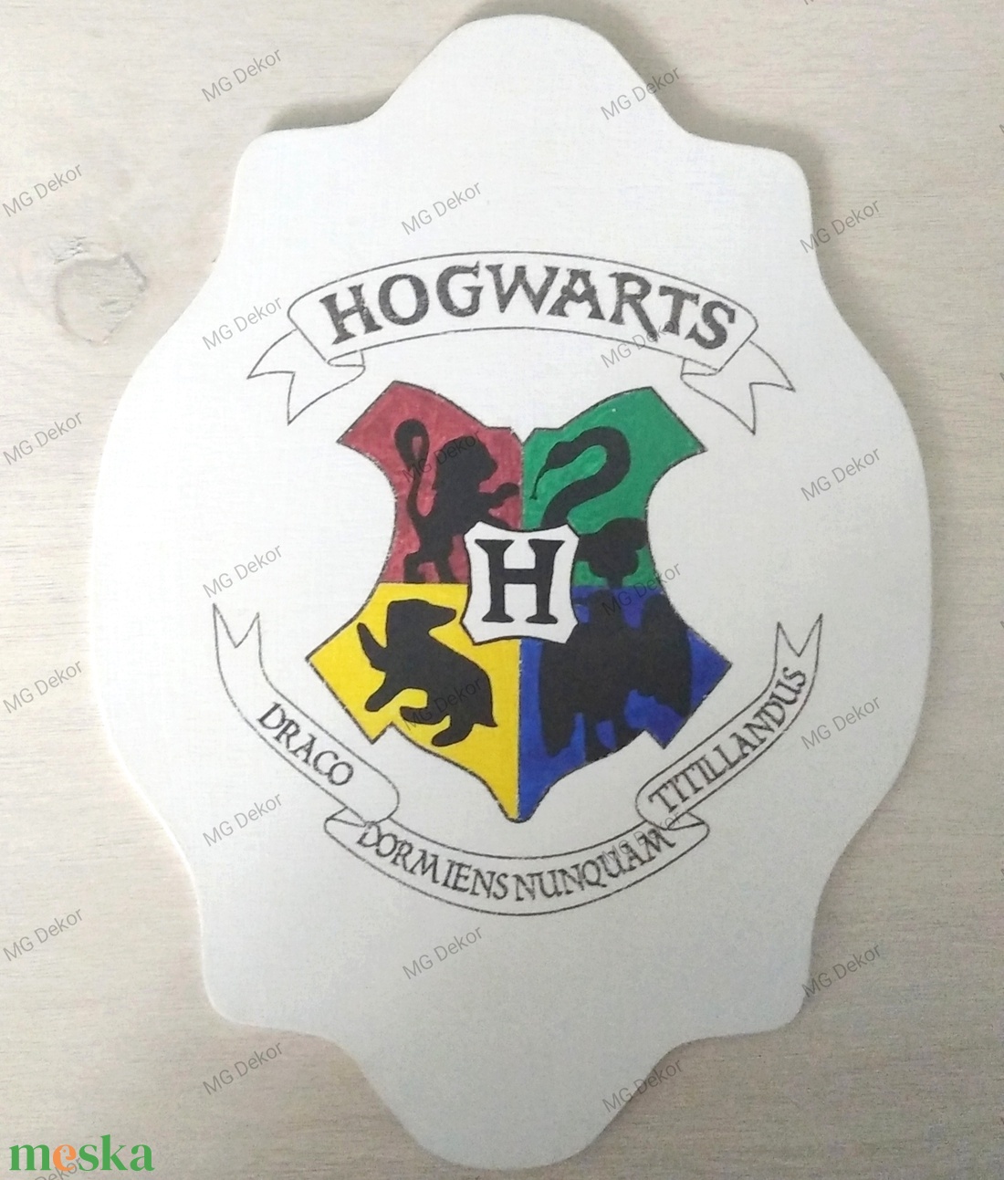 Hogwarts címer (színes) - otthon & lakás - dekoráció - fali és függő dekoráció - falra akasztható dekor - Meska.hu