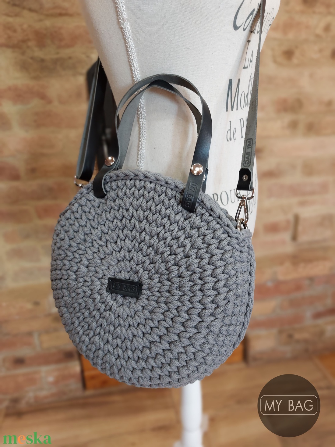 Horgolt női körtáska STONE GREY színben - Crossbody - táska & tok - kézitáska & válltáska - vállon átvethető táska - Meska.hu