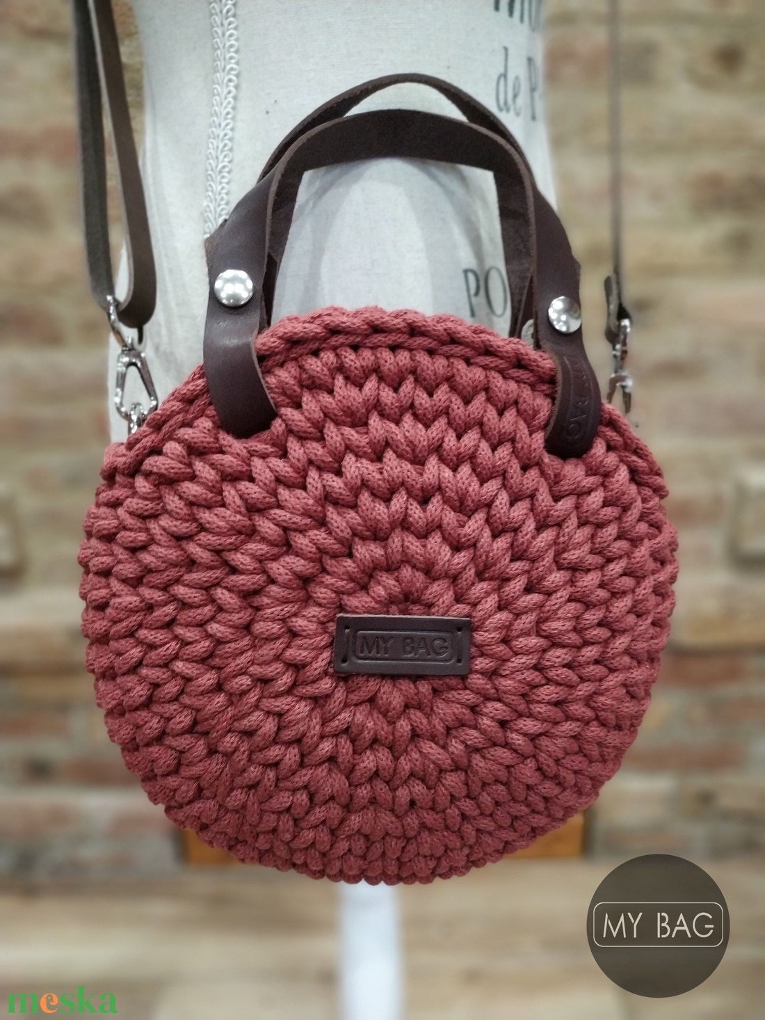 Horgolt női körtáska - MINI - Crossbody - TÉGLA - táska & tok - kézitáska & válltáska - vállon átvethető táska - Meska.hu