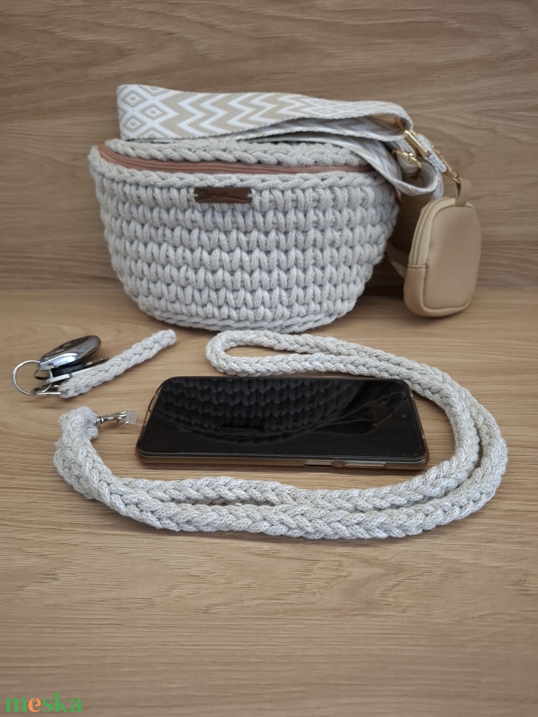 Horgolt búzaszemes crossbody - táska & tok - kézitáska & válltáska - vállon átvethető táska - Meska.hu