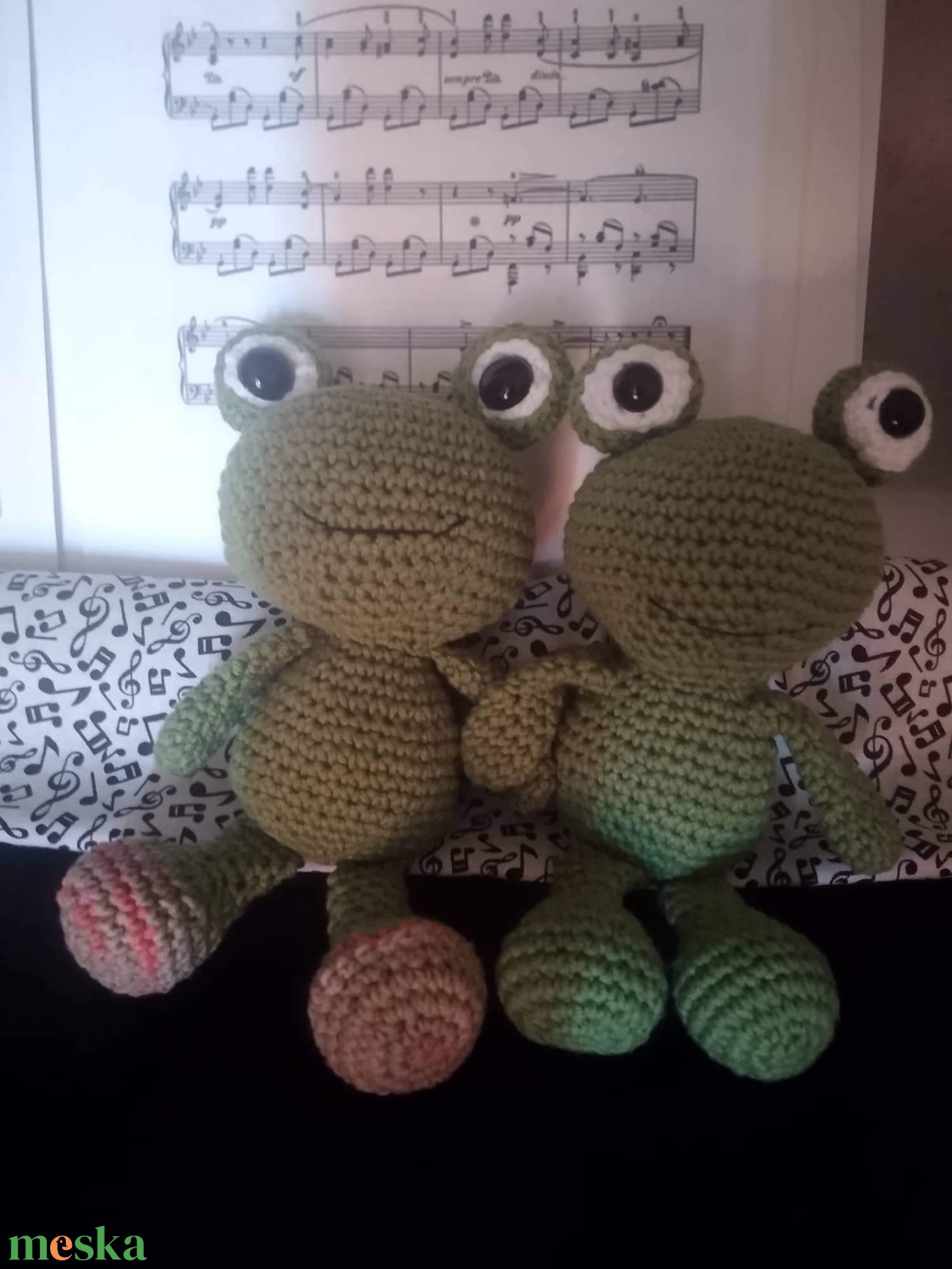 Amigurumi béka, horgolt Breki - játék & sport - plüssállat & játékfigura - kutya - Meska.hu