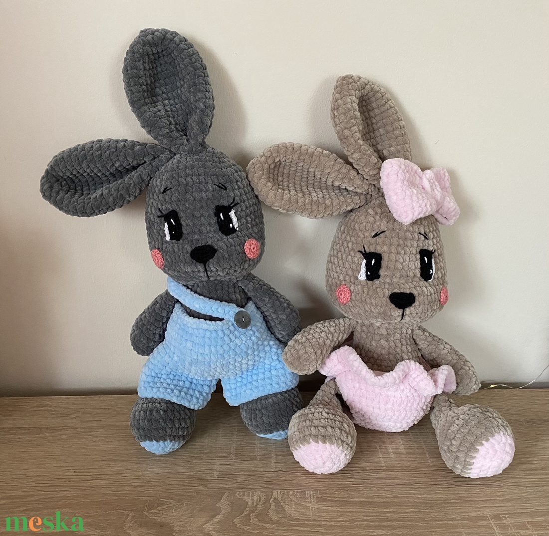 Horgolt öltöztethető kisfiú nyuszi amigurumi - játék & sport - plüssállat & játékfigura - nyuszi - Meska.hu