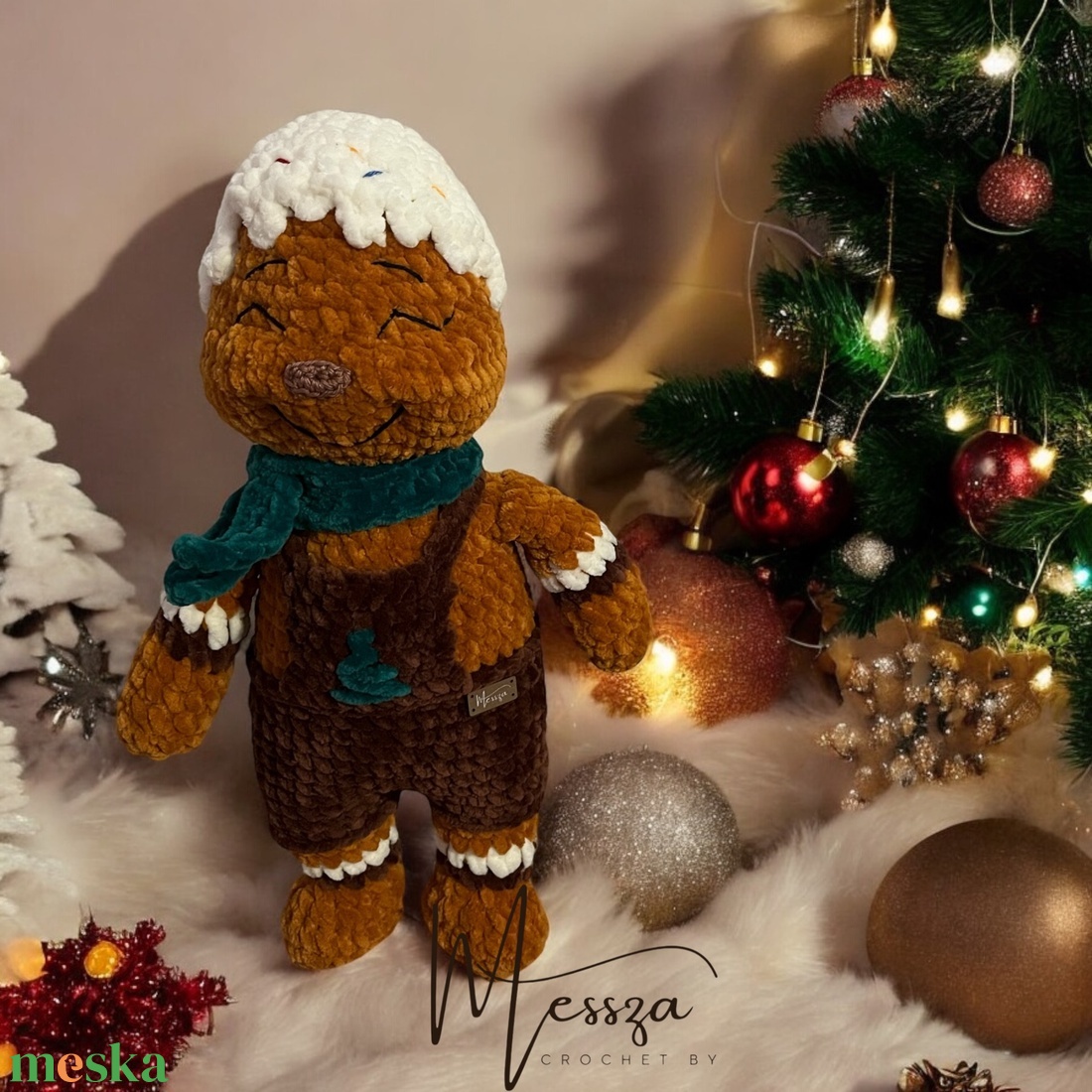 Horgolt cuki fiú Mézi Mézeskalács ,  amigurumi (Messza) - karácsony - karácsonyi lakásdekoráció - karácsonyi manók, figurák - Meska.hu