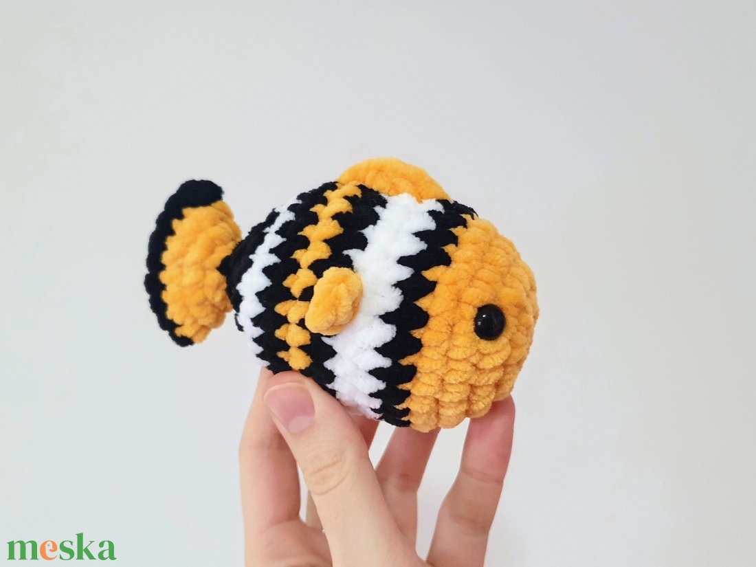 Horgolt amigurumi bohóchal - játék & sport - plüssállat & játékfigura - hal - Meska.hu