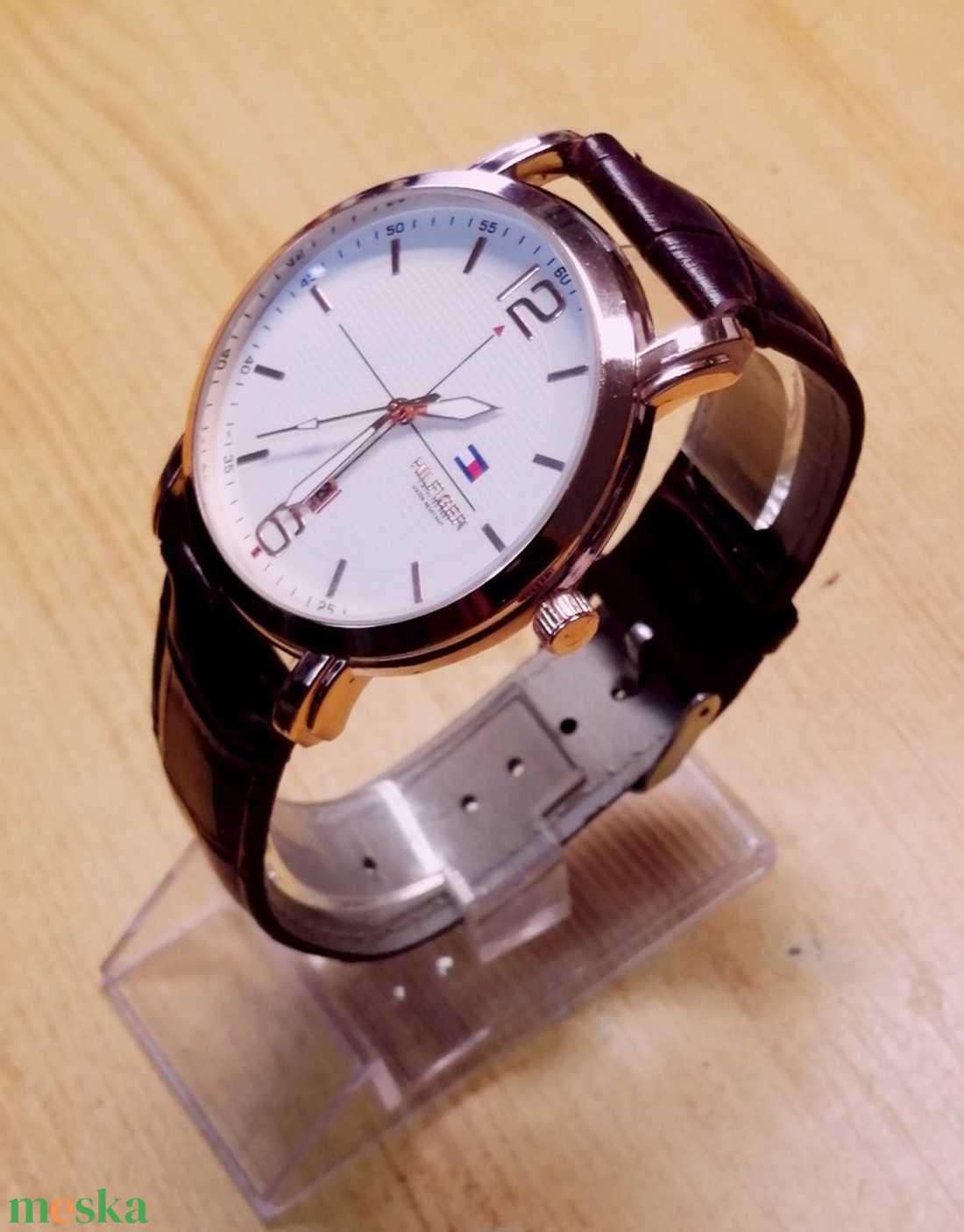 Tommy Hilfiger 4434 Watch Aranyozott tokban, krokodil mintás varrott bőr szíjjal - ékszer - karóra és ékszeróra - karóra - Meska.hu