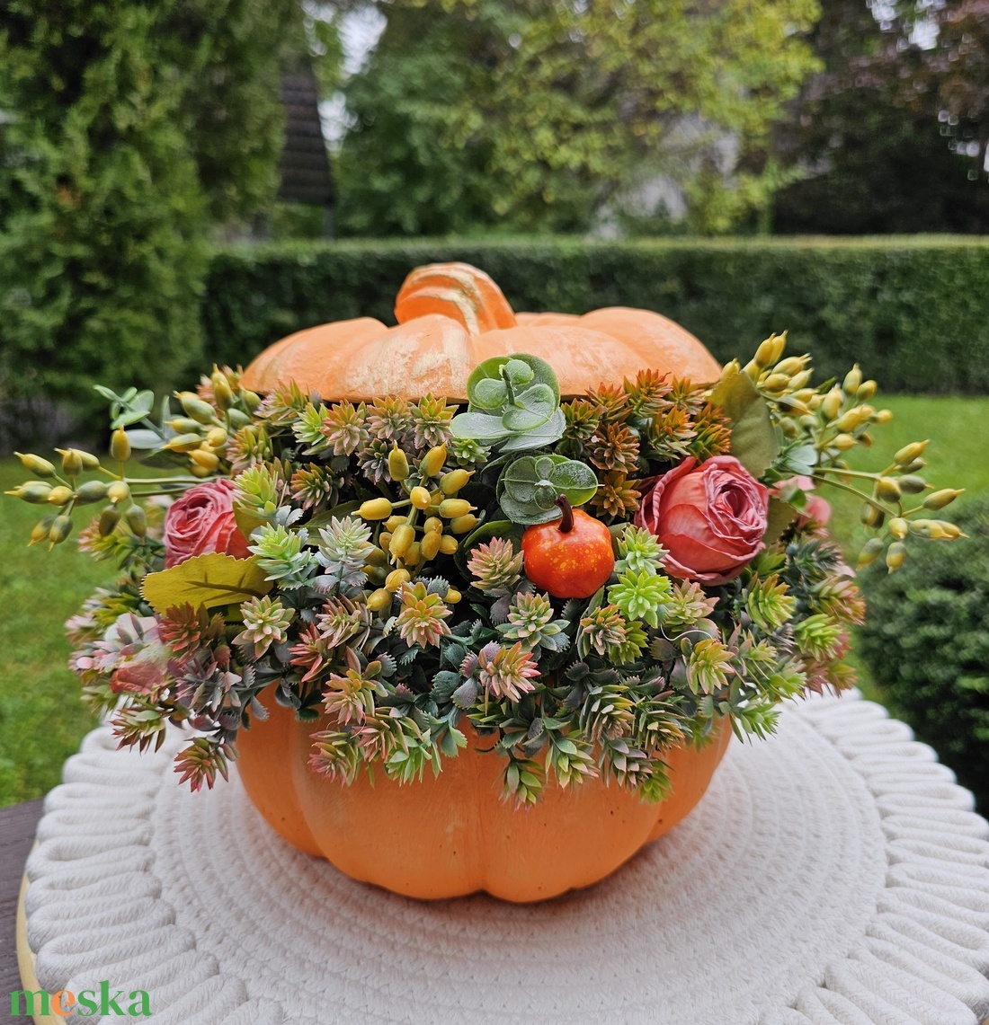 Nagy méretű narancs beton tök dekoráció - otthon & életmód - dekoráció - halloween - halloweeni tök és lámpás - Meska.hu