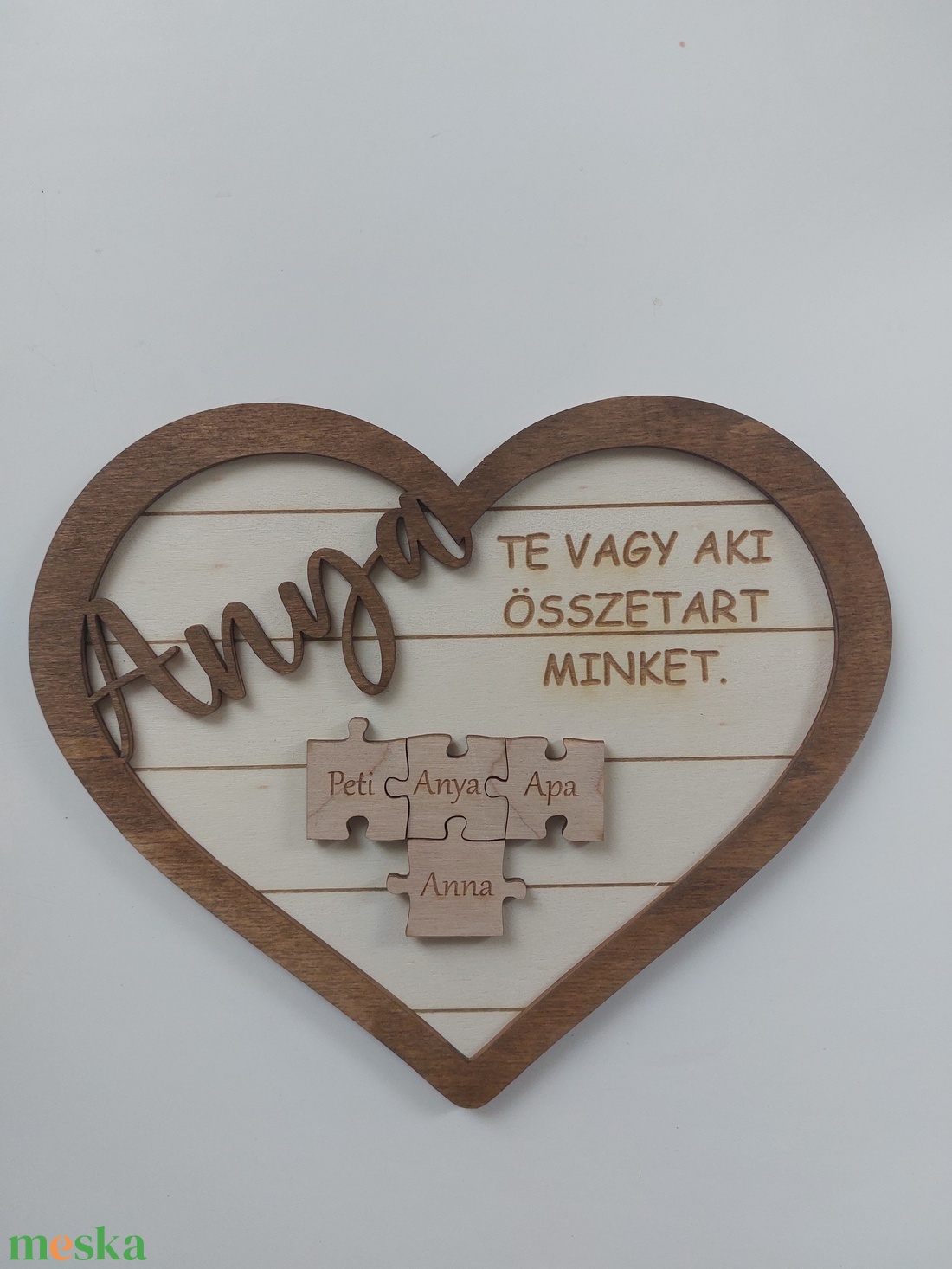 TotiWood Anyáknapi szív alakú puzzle kép egyedi gravírozással - otthon & életmód - dekoráció - fali és függő dekoráció - falra akasztható dekor - Meska.hu