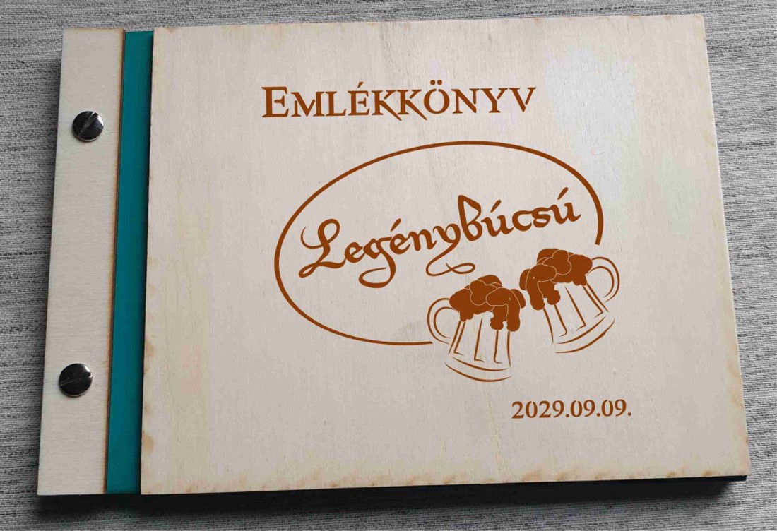 Legénybúcsú emlékkönyv, gravírozott fa borítású  - esküvő - legénybúcsú - Meska.hu