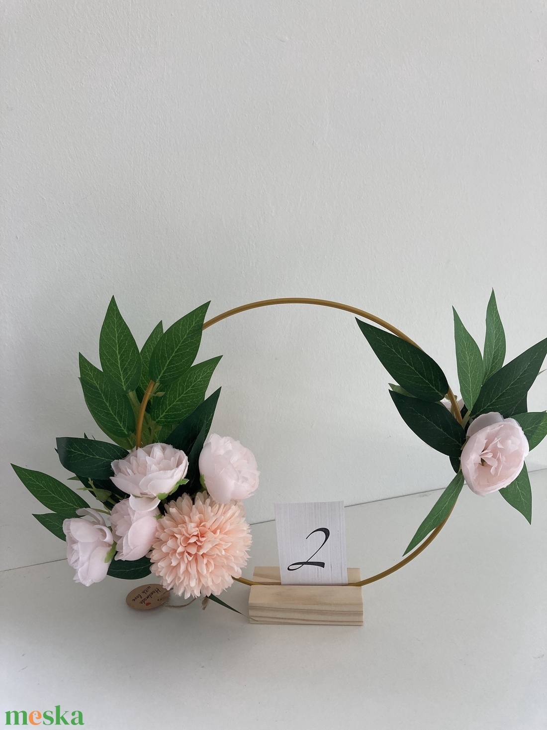 Floral Frame művirág karikán két rárakással, asztalszám - esküvő - dekoráció - asztaldísz - Meska.hu