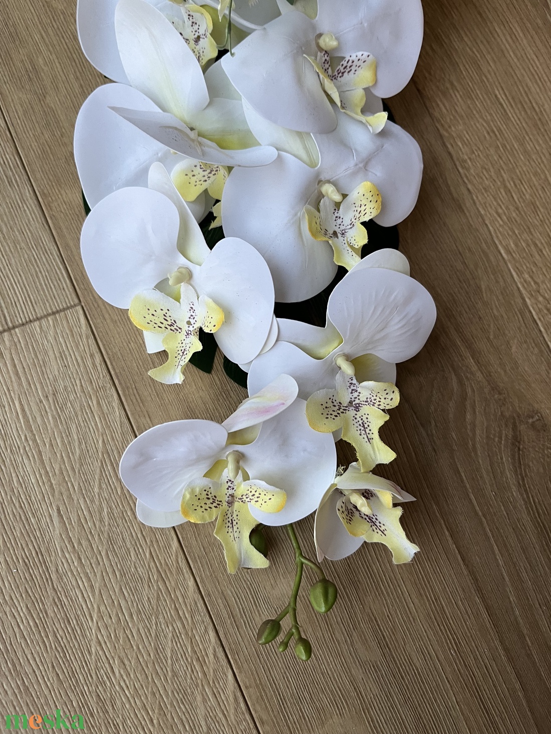 Fehér esküvői asztaldísz - orchidea, liziantusz, rózsa hosszú 60 cm főasztal - esküvő - dekoráció - asztaldísz - Meska.hu