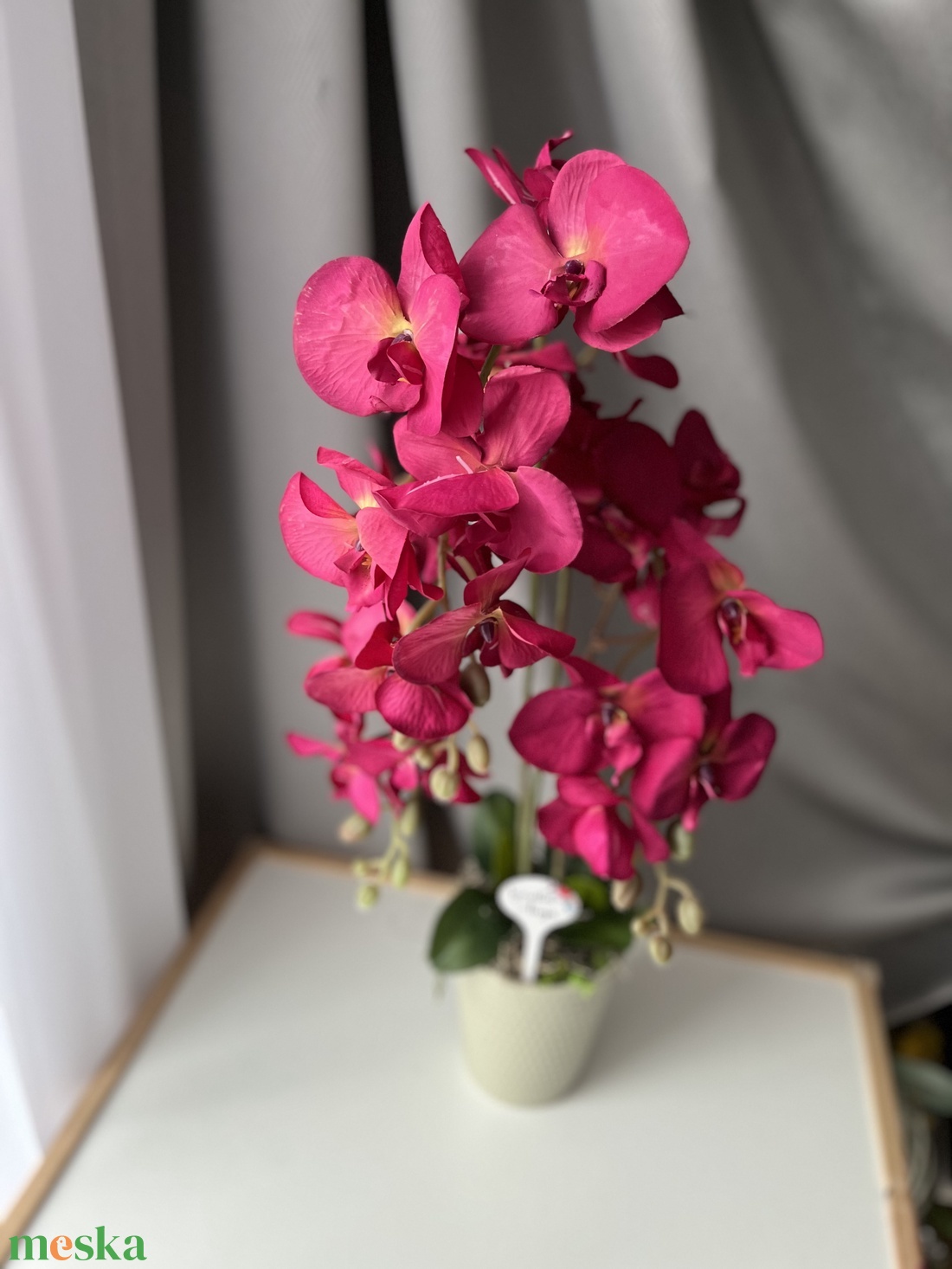 Selyemvirág orchidea / Örök orchidea kerámia kaspóban, felirattal anyák napjára - otthon & életmód - dekoráció - virágdísz és tartó - csokor & virágdísz - Meska.hu