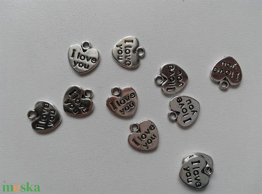 Fém medál - 12x11mm - i love you - 10 db / csomag - antik ezüst szín - kellékek & szerszámok - gyöngy, ékszerkellék - fém köztesek - Meska.hu