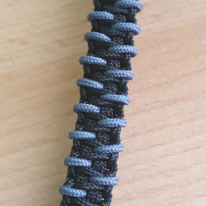 Lépcsőmintás paracord karkötő - ékszer - karkötő - fonott karkötő - Meska.hu