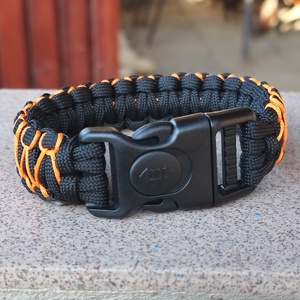 Designer túlélő paracord karkötő biztonsági csattal COBRA RIDER STITCH KTM Fekete narancssárga (csuklóméret 19-20cm) - ékszer - karkötő - fonott karkötő - Meska.hu