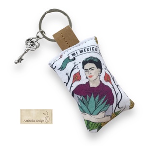 Frida Kahlo mintás prémium pamut kulcstartó vintage kulcs medállal  -  Artiroka design, Táska & Tok, Kulcstartó & Táskadísz, Kulcstartó, Varrás, Ékszerkészítés, MESKA