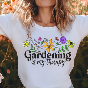 Gardening is My Therapy - Stílusos Virágos Kertészeti Póló Nőknek és Férfiaknak - Kényelmes és Puha Anyagú T-Shirt, Ruha & Divat, Női ruha, Póló, felső, , MESKA