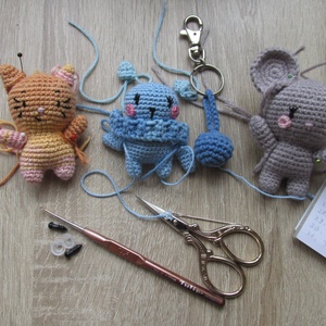 Amigurumi kulcstartó - táska & tok - kulcstartó & táskadísz - kulcstartó - Meska.hu