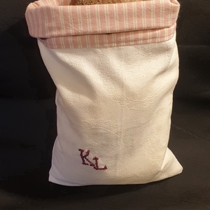 Egyedi vintage kenyérzsák, monogramos textil zsák, fehérnemű zsák, hímzett gombos zsák - Meska.hu