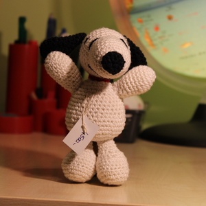 Snoopy amigurumi figura - játék & sport - plüssállat & játékfigura - kutya - Meska.hu