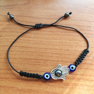 Védelem karkötő, Fatima keze, Hamsa - evil eye zsinóros minimál karkötő - ékszer - karkötő - charm karkötő - Meska.hu