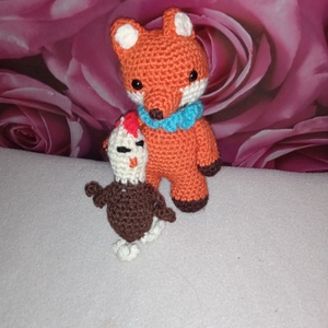 Amigurumi róka tyúkocskával - játék & sport - plüssállat & játékfigura - róka - Meska.hu