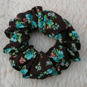 Virágmintás scrunchie , Ruha & Divat, Hajdísz & Hajcsat, Hajgumi, Varrás, MESKA