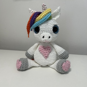 Színes amigurumi unikornis - 17 cm, pamut fonalból - játék & sport - plüssállat & játékfigura - plüss sárkány - Meska.hu