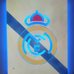 Real Madrid logo, világító falikép - otthon & lakás - dekoráció - kép & falikép - fából készült kép - Meska.hu