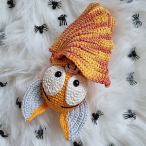 Horgolt narancs denevér amigurumi - otthon & lakás - dekoráció - halloween - halloweeni figurák - Meska.hu