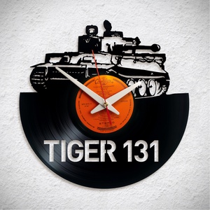 Tigris tank - Tiger 131 - Bakelit falióra, Otthon & Életmód, Dekoráció, Fali és függő dekoráció, Falióra & óra, Újrahasznosított alapanyagból készült termékek, MESKA