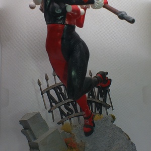 Harley Quinn szobor - Meska.hu