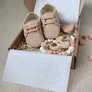 Beige Little Shoes Box - Baba ajándékdoboz, Játék & Sport, Babalátogató ajándékcsomag, , MESKA