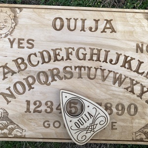 Igényes  szellem ABC vagy OUIJA board fali dísz. - otthon & életmód - dekoráció - kép & falikép - táblakép - Meska.hu